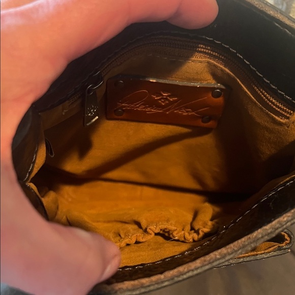 Patricia Nash Black Leather Crossbody Bag - Picture 5 of 5